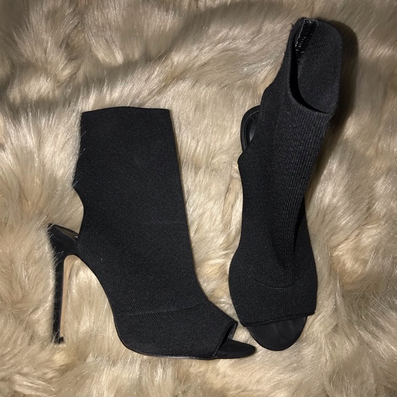 STEVE MADDEN “SLAY” Black sock heels - Picture 3 of 6